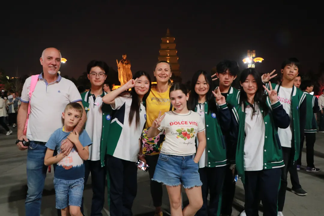 勤乐思学 德技双修